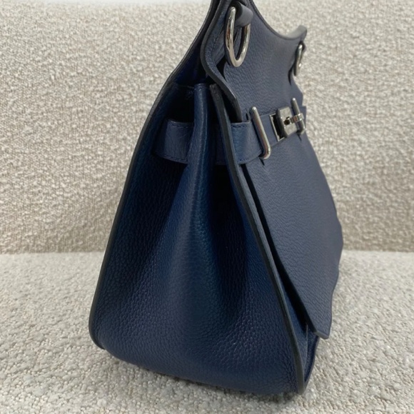 Authentic Hermes Taurillon Clemence Jypsiere 31 Crossbody Sapphire Blue - Picture 5 of 16